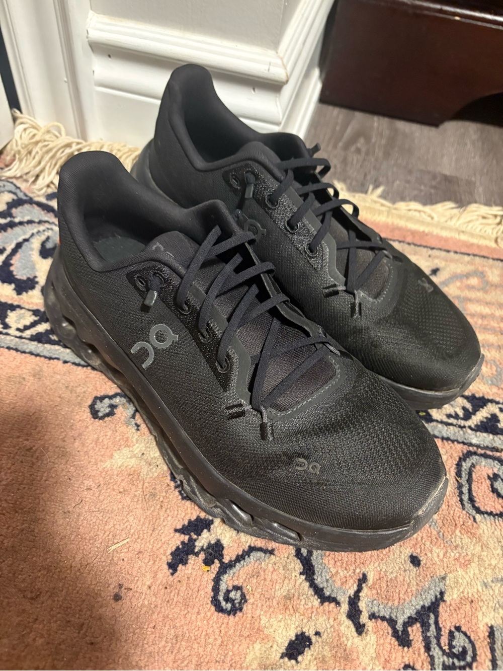 On Running Men's Cloud Running Shoes in Black